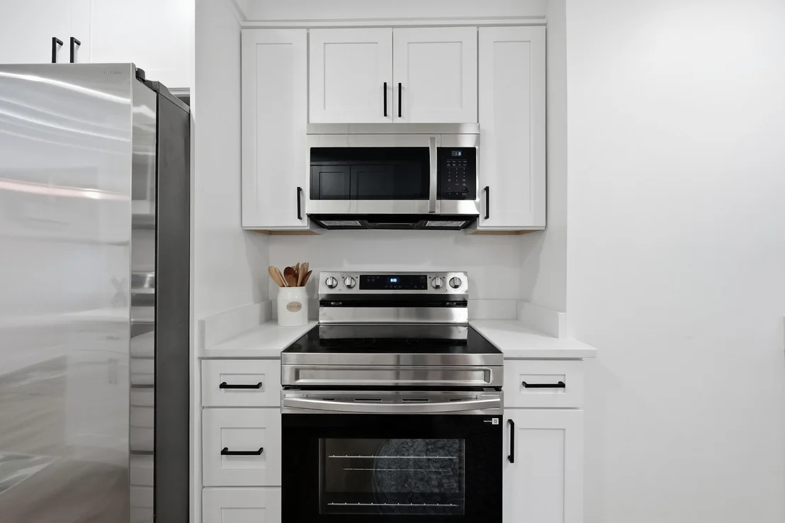 Photo of 640 Cornwall Terrace