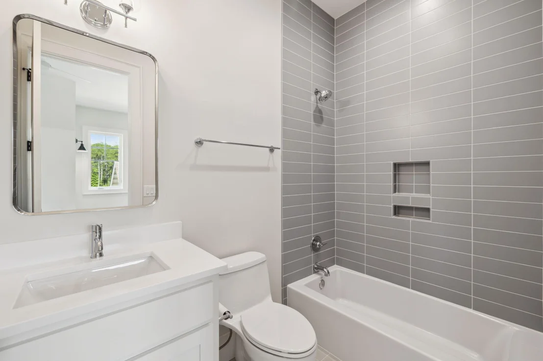 Photo of 122 Glade Boulevard