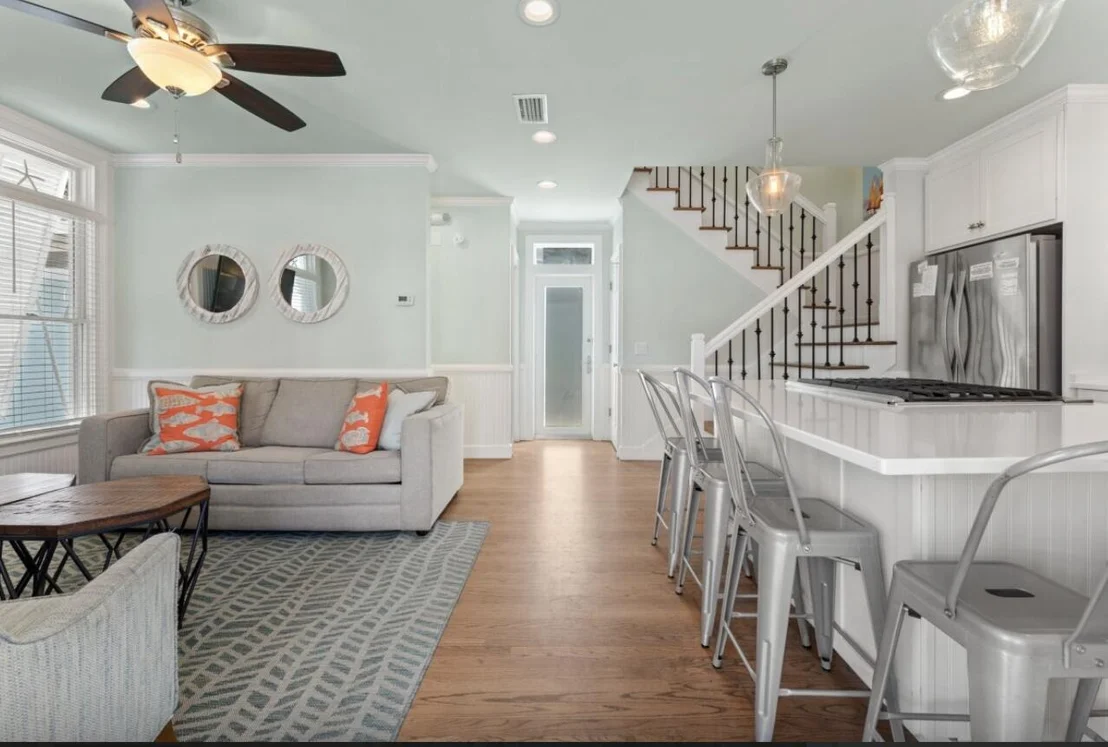 Photo of 323 Beachside Drive
