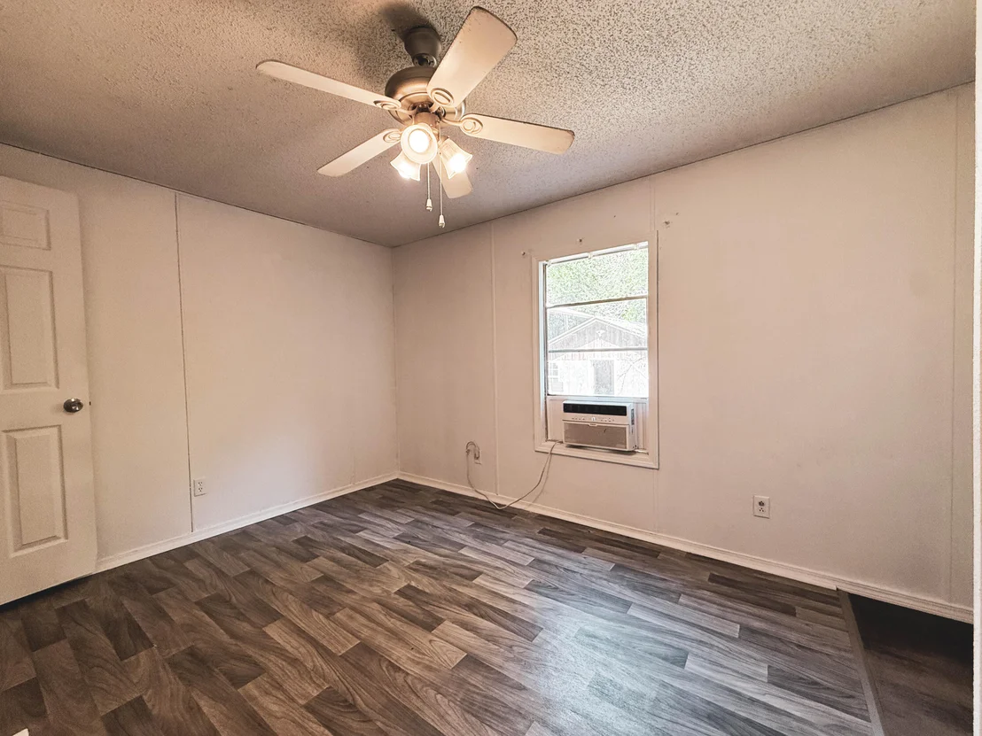 Photo of 4253 Third Avenue