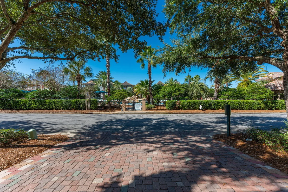Photo of 223 E Grand Key Loop