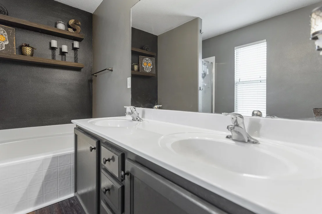 Photo of 2424 Cumberland Way