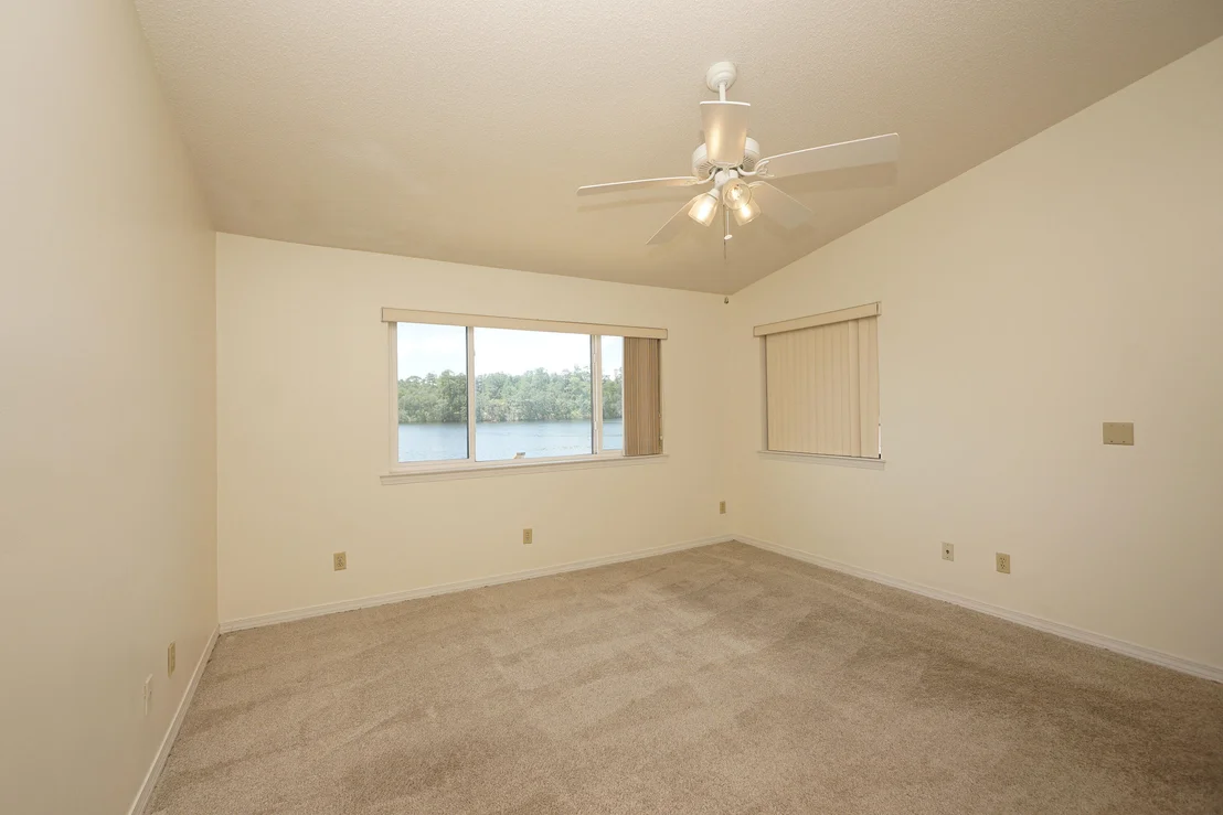 Photo of 33 Hidden Cove Way