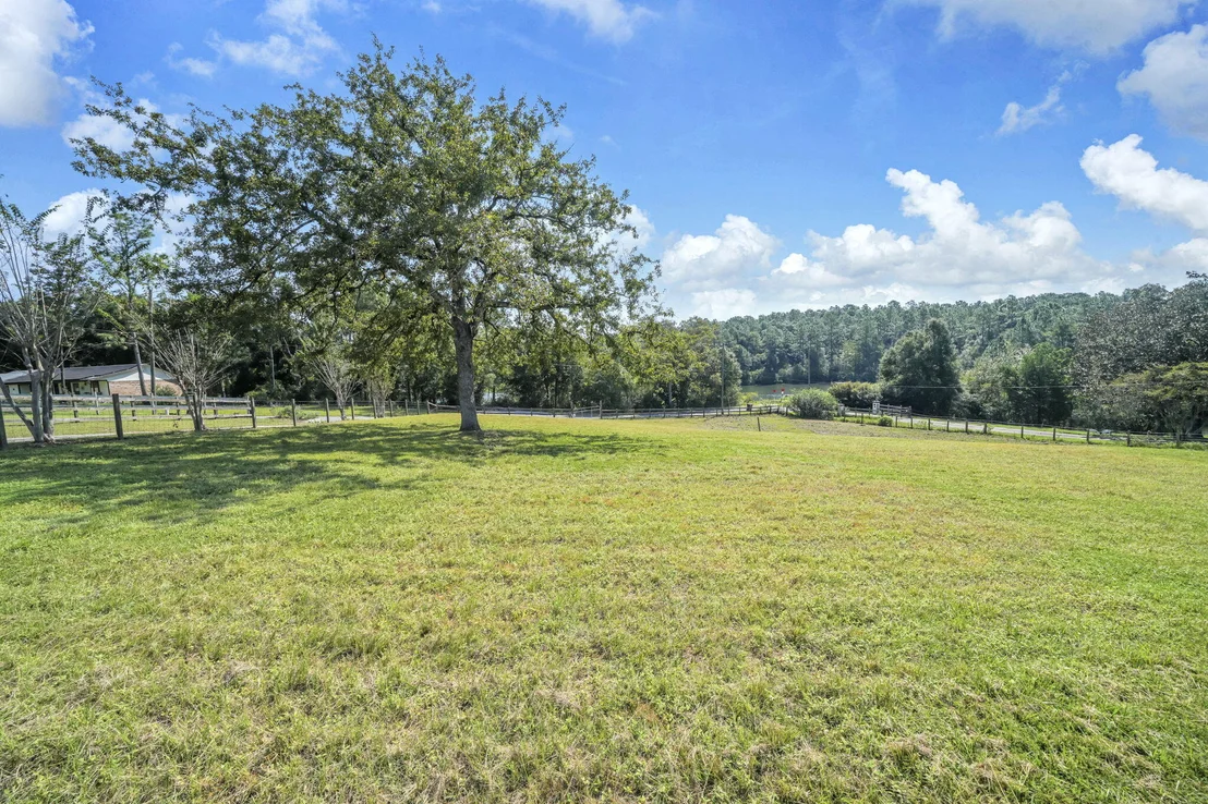 Photo of 5782 Seminole Drive