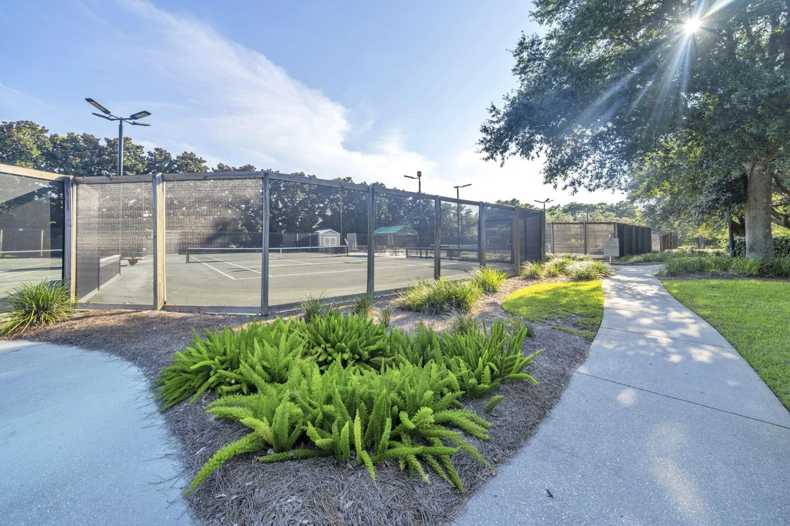 Photo of 4470 Stonebridge Road