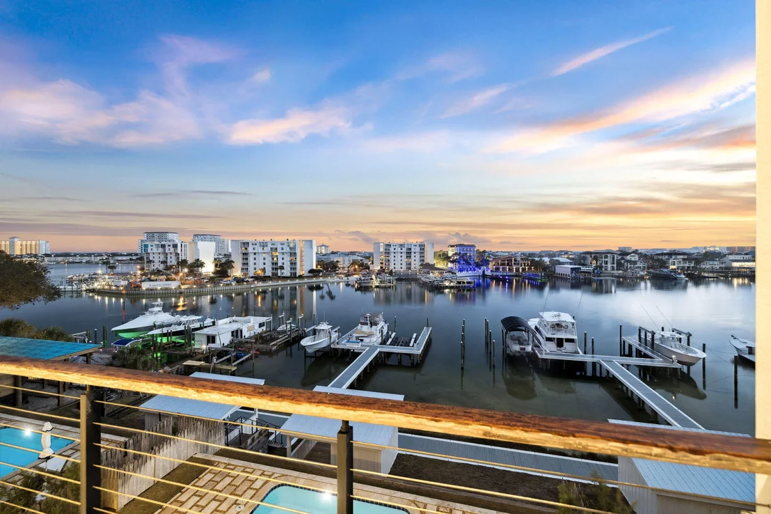 Photo of 714 Harbor Boulevard