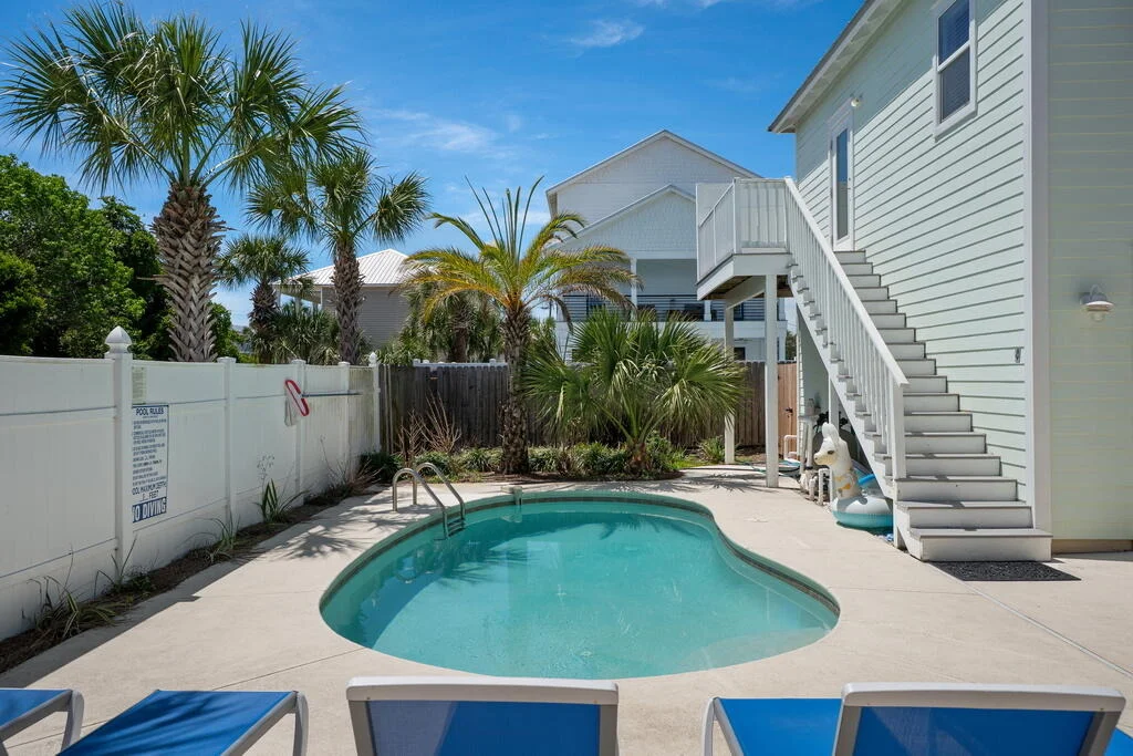 Photo of 64 DOLPHIN Street