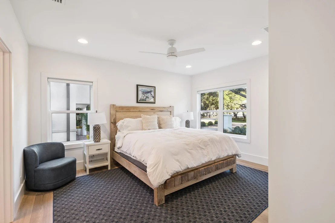 Photo of 754 Harbor Boulevard