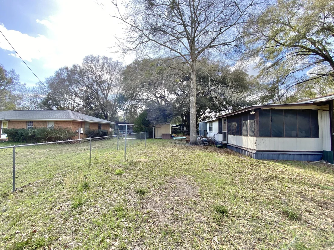 Photo of 3210 Wells Avenue