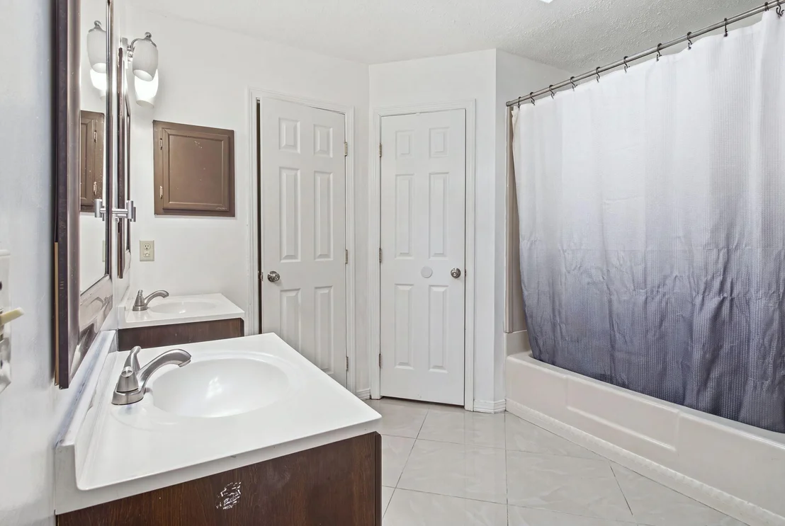 Photo of 11 Tanglewood Circle