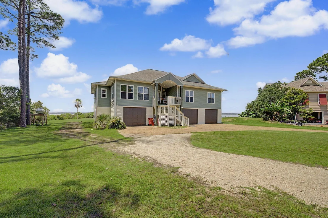Photo of 4501 Bayside Drive