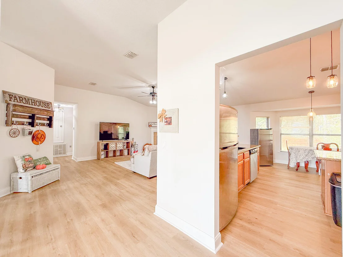 Photo of 6214 Flash Lane
