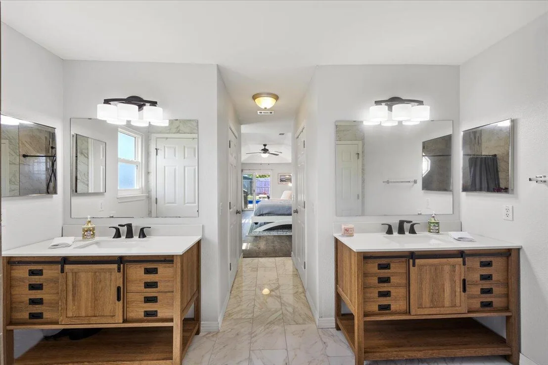Photo of 6474 Surfside Cove