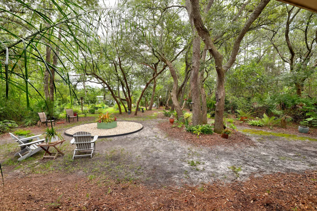 Photo of 11 W Bayou Forest Drive