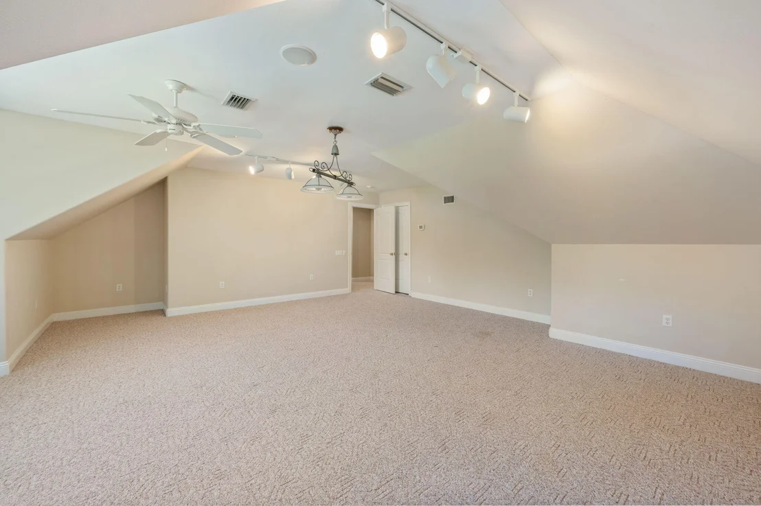 Photo of 5833 Hunting Meadows Drive