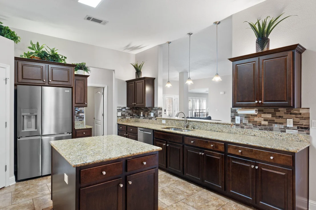 Photo of 2365 Crescent Road