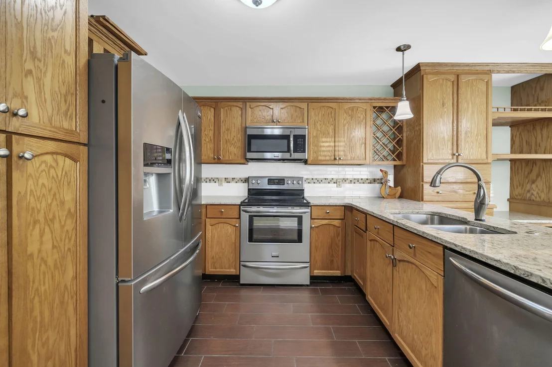 Photo of 129 Gleneagles Drive