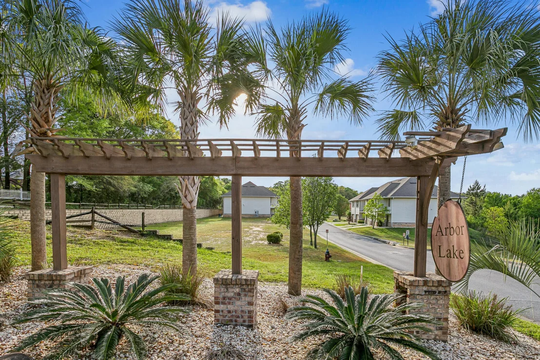 Photo of 813 Arbor Lake Drive