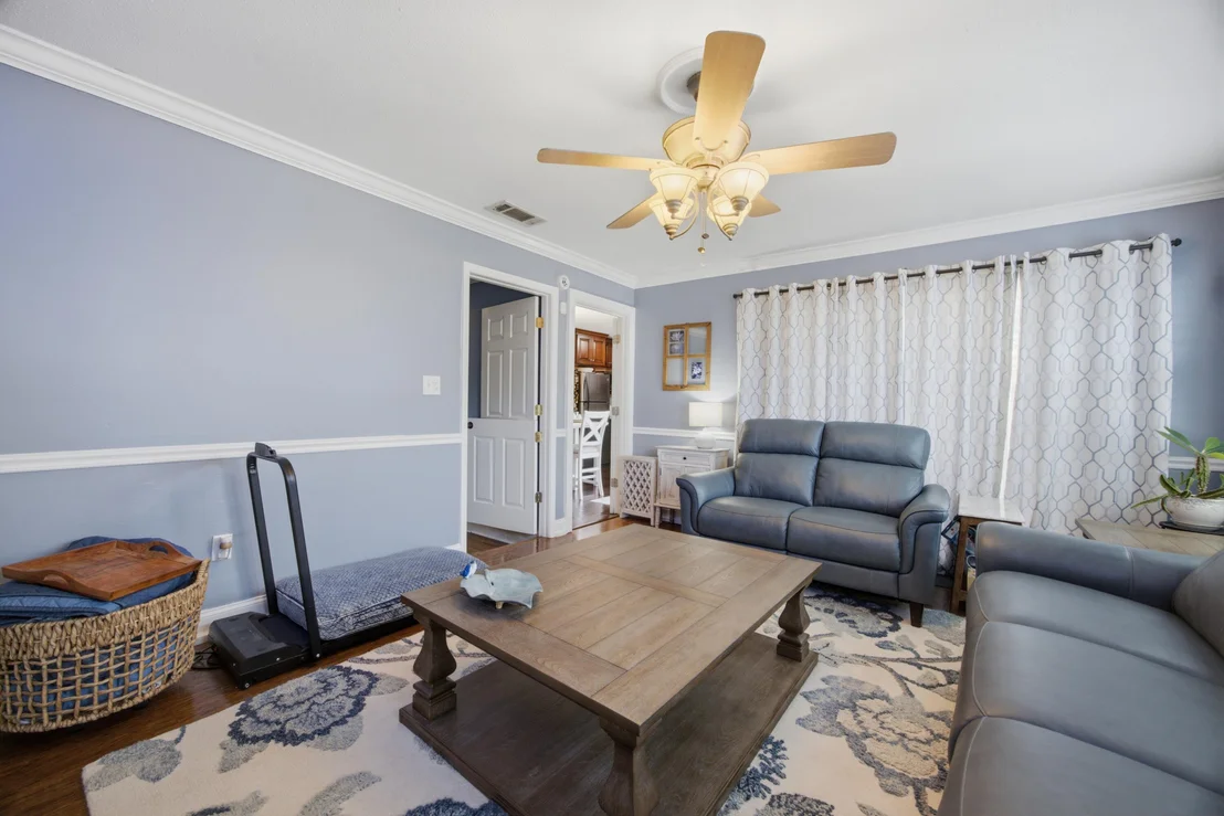 Photo of 325 Echo Circle