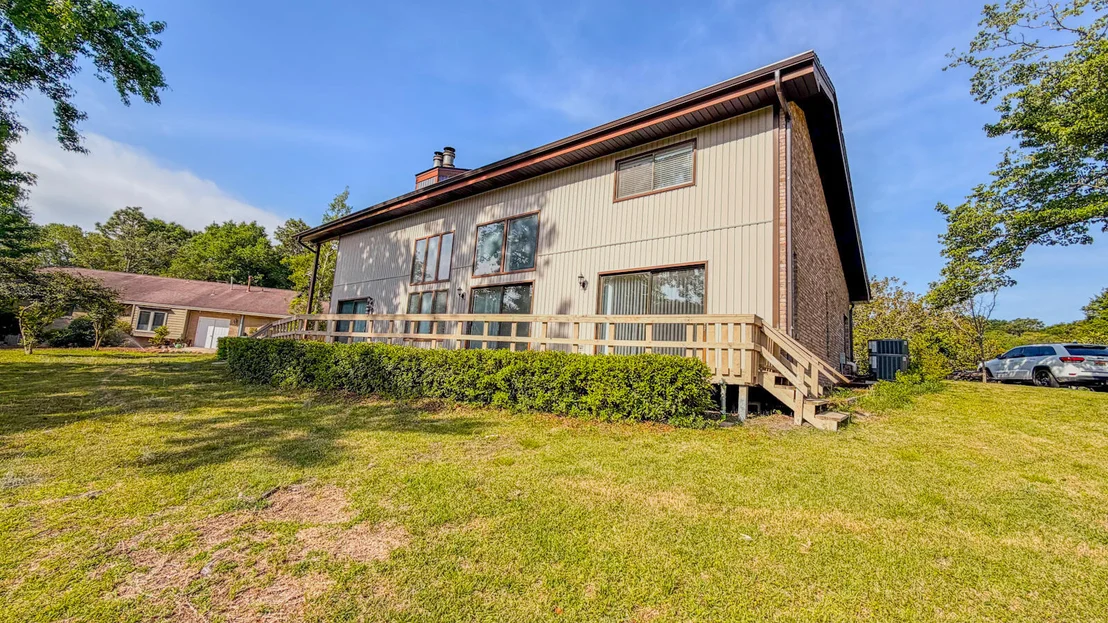 Photo of 645 Carr Drive