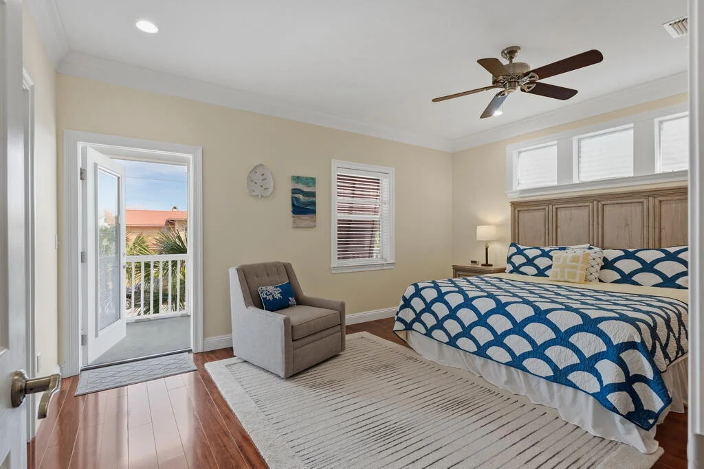 Photo of 64 DOLPHIN Street