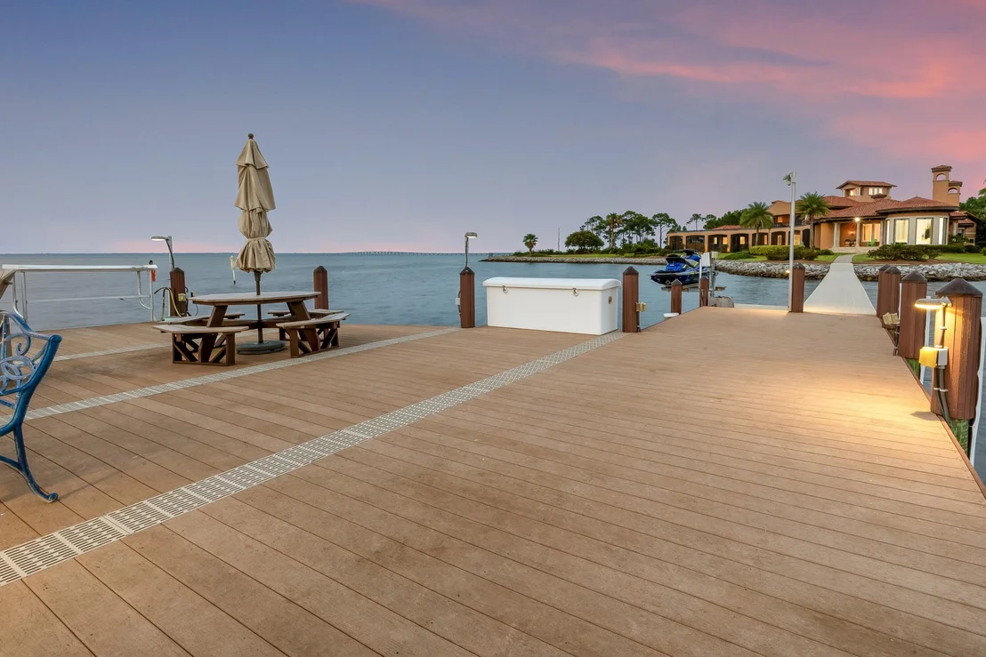 Photo of 4300 Breakwater Drive