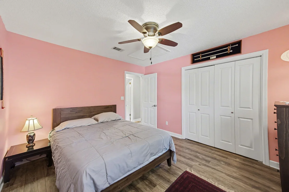 Photo of 2760 Edgewater Drive
