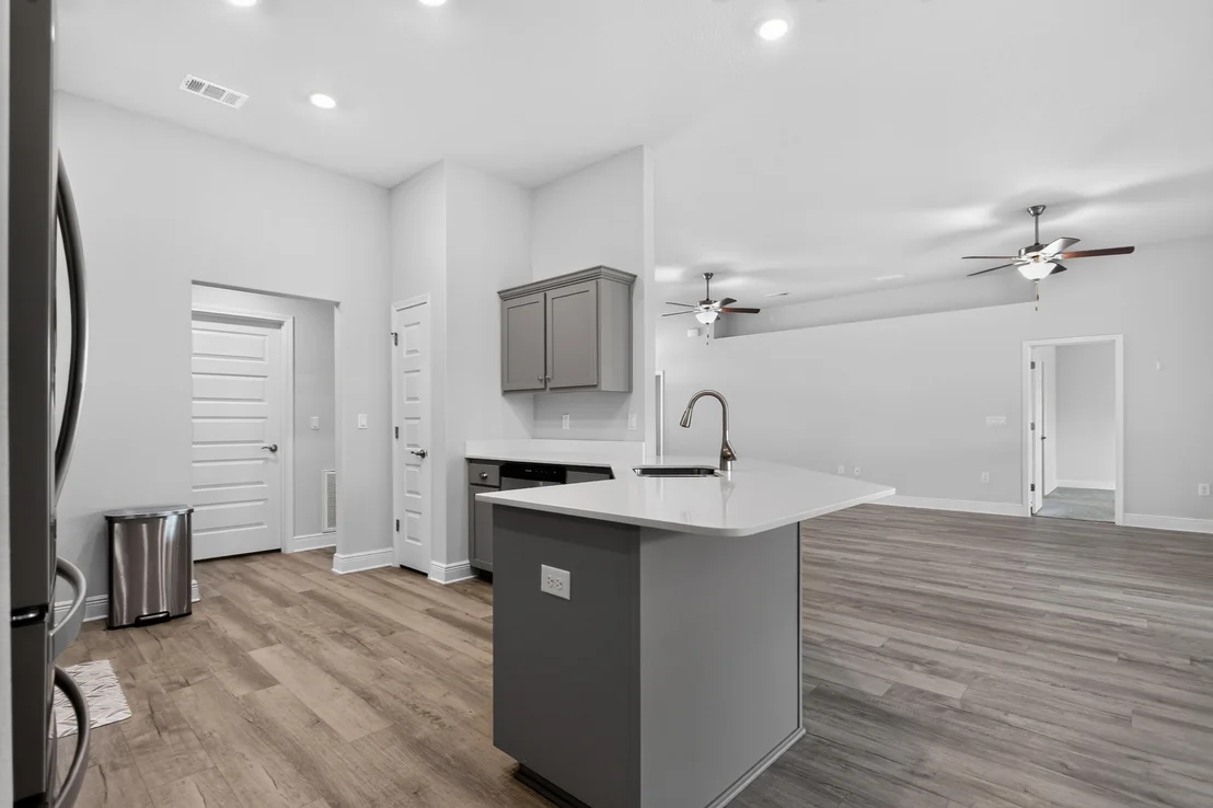 Photo of 5823 Crestlake Drive