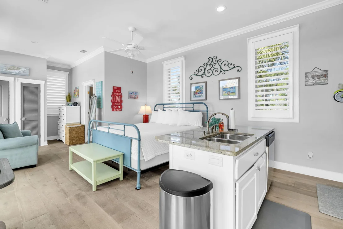 Photo of 100 Parkshore Drive