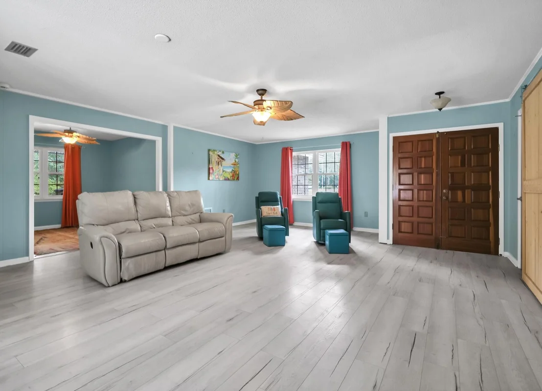 Photo of 14034 N 331 Business