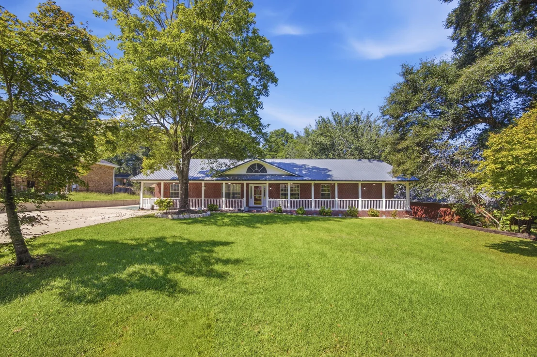 Photo of 111 Arapaho Trail