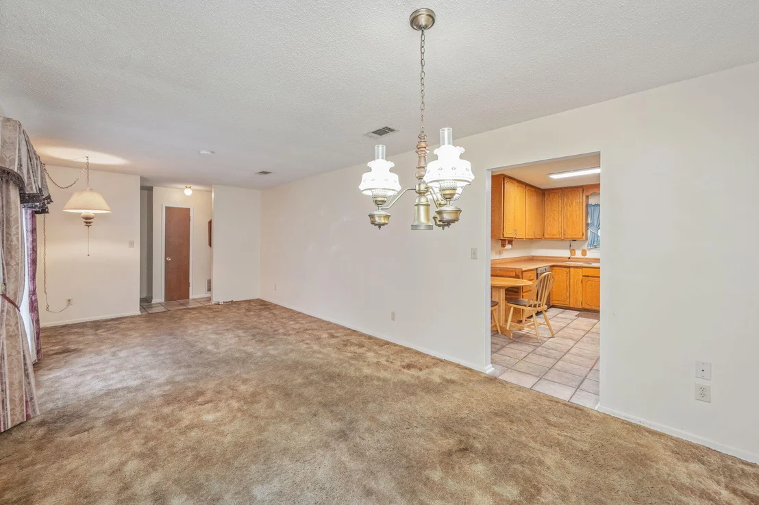 Photo of 17 8th Avenue