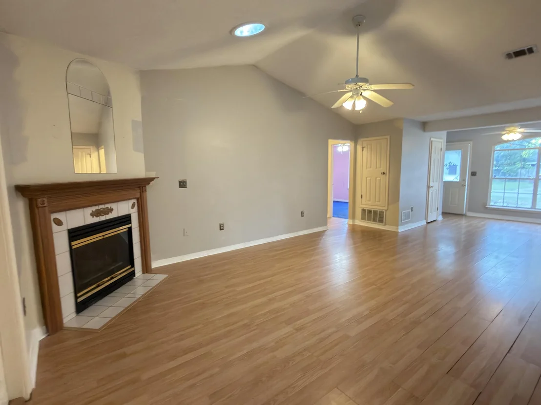 Photo of 216 Brookmeade Drive