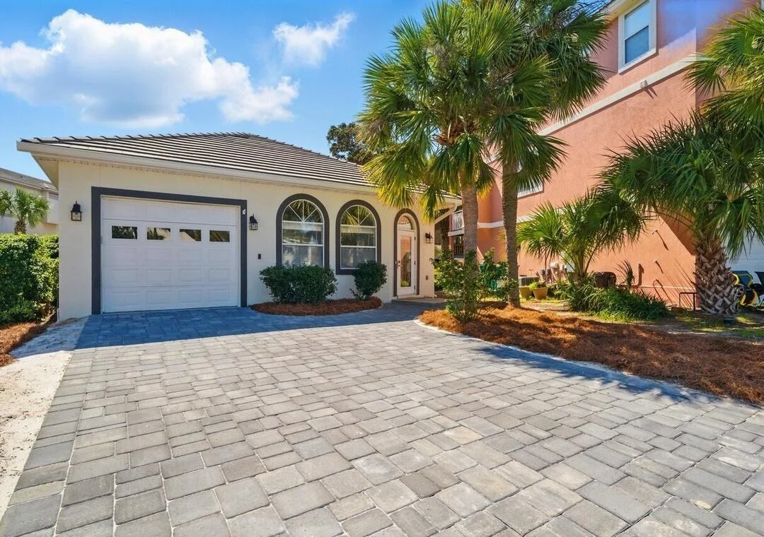 Photo of 108 Terra Cotta Way