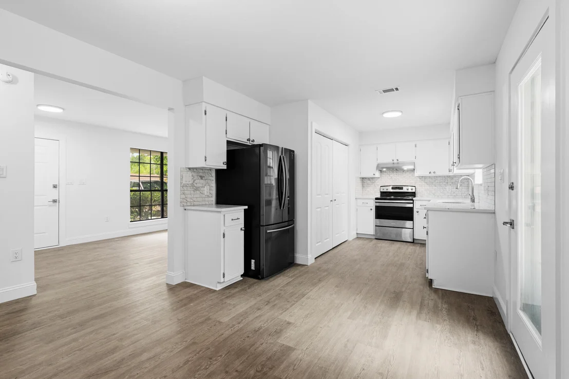 Photo of 103 Jamie Court