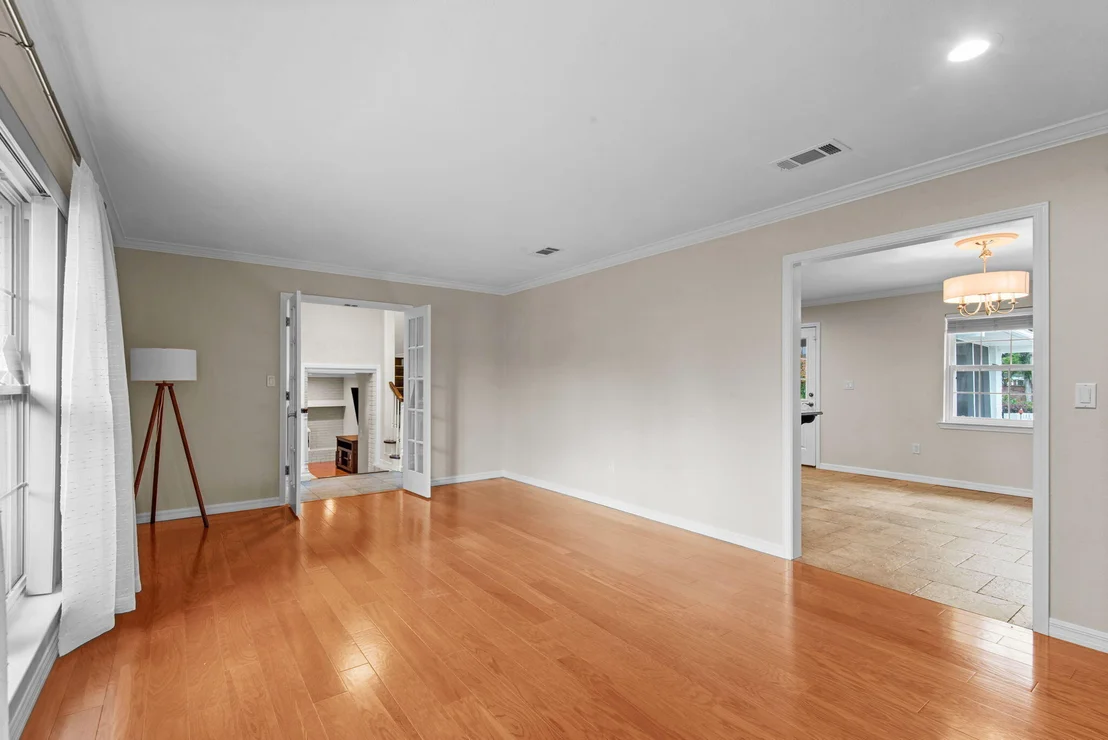 Photo of 5 Maple Avenue
