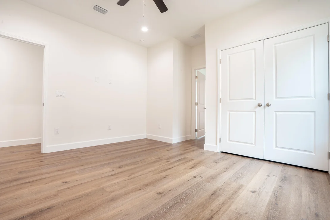 Photo of 21 B 5th Avenue