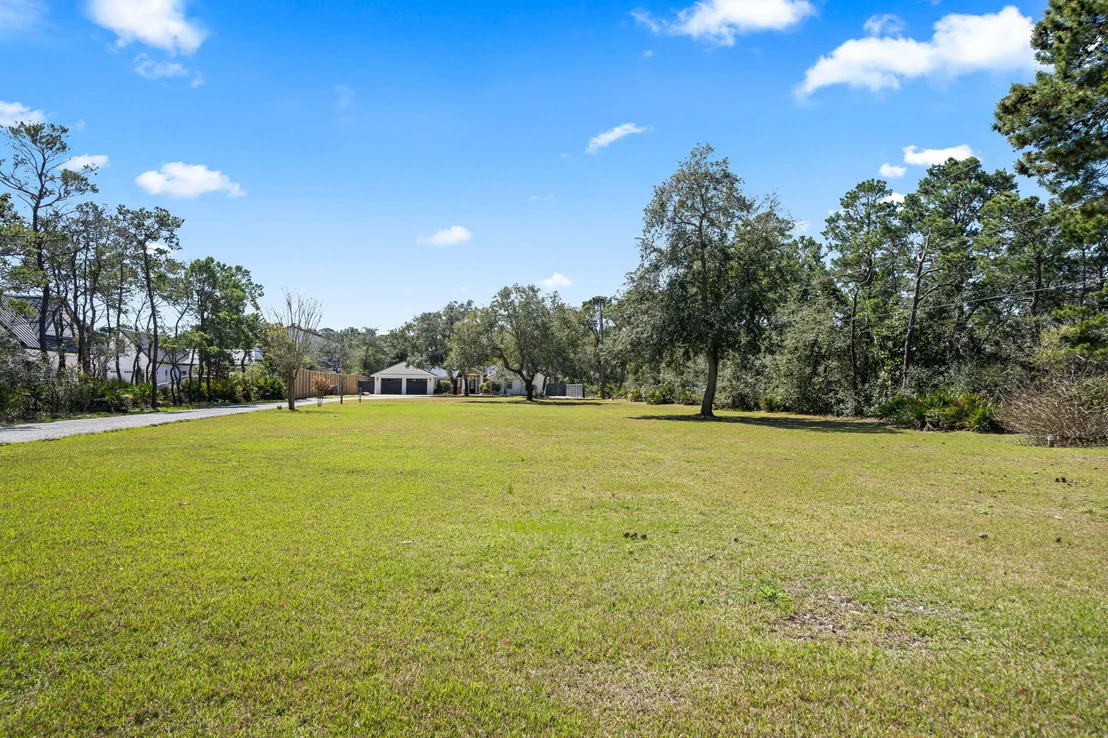 Photo of 497 Walton Way