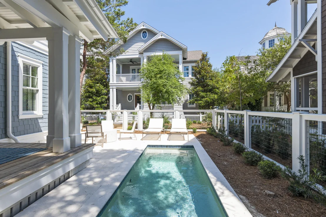 Photo of 30 N Shingle Lane