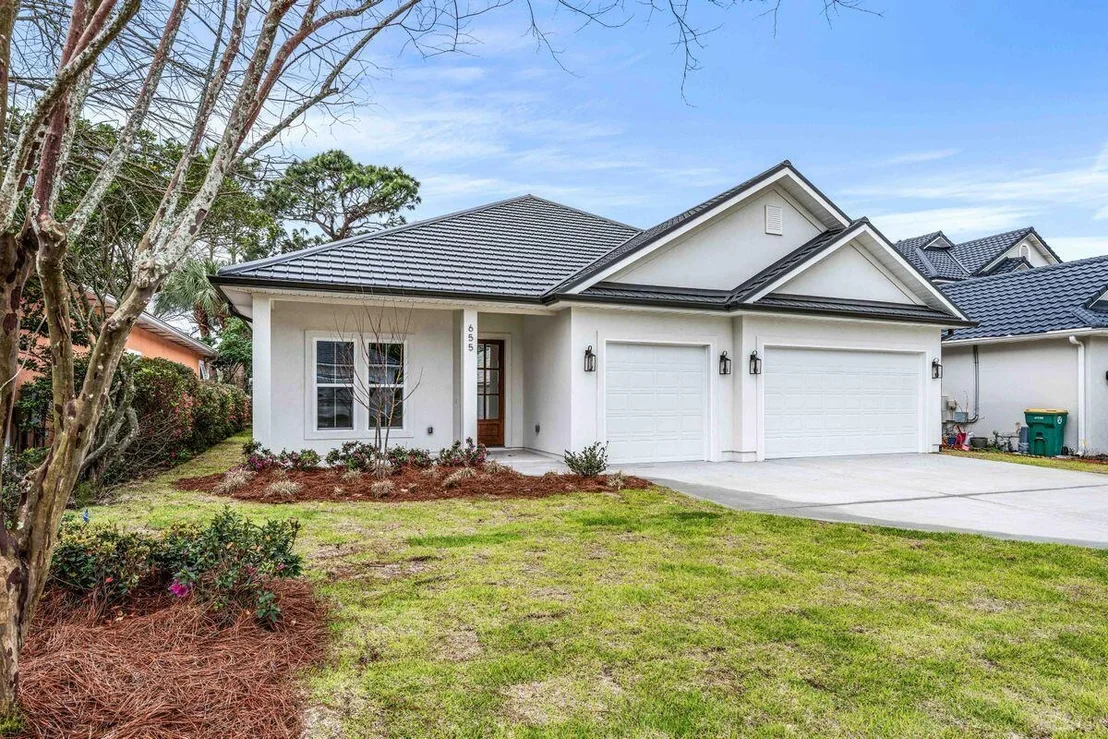 Photo of 655 Emerald Bay Drive