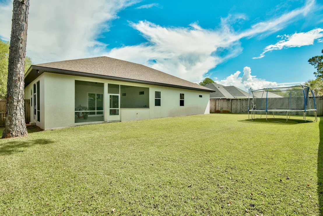 Photo of 989 Forest Shore Drive