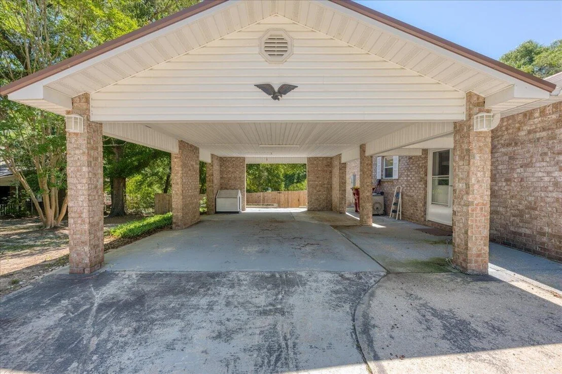 Photo of 210 Shell Drive