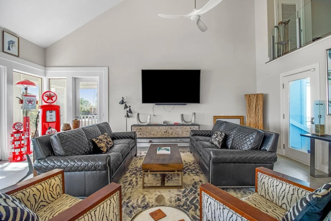 Photo of 708 Harbor Boulevard