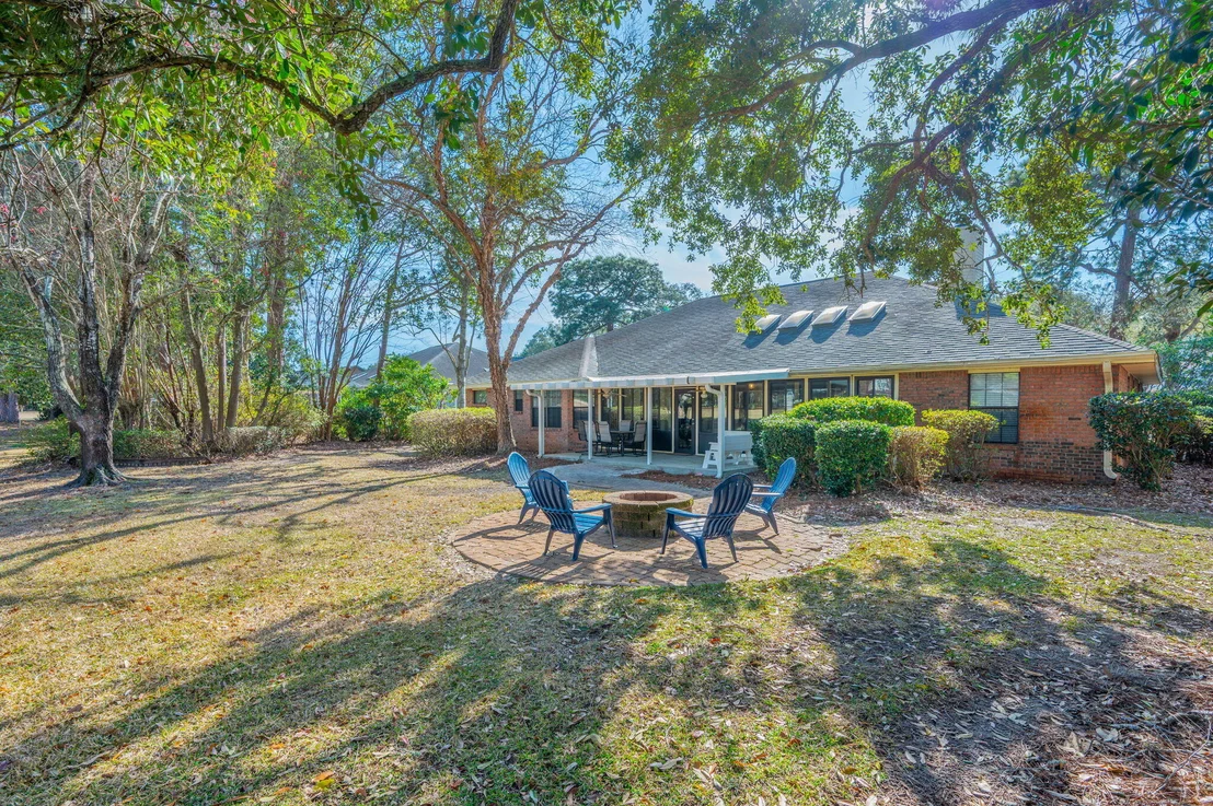 Photo of 1395 Windward Lane