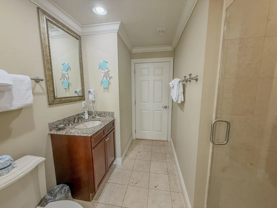 Photo of Unit W1021 at 10 Harbor Boulevard