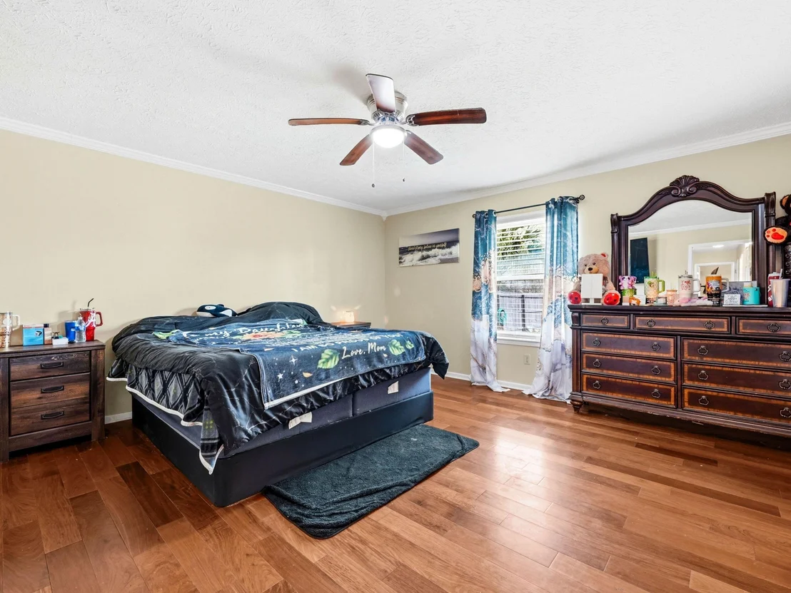 Photo of 4326 Pine Tree Lane