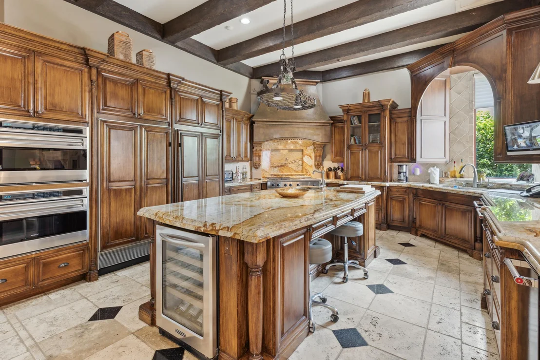 Photo of 4300 Breakwater Drive