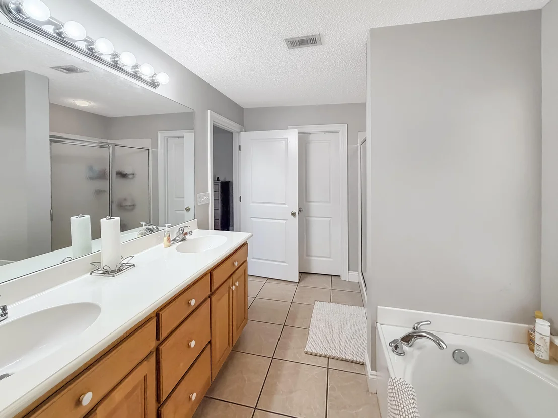 Photo of 3003 Colonial Circle