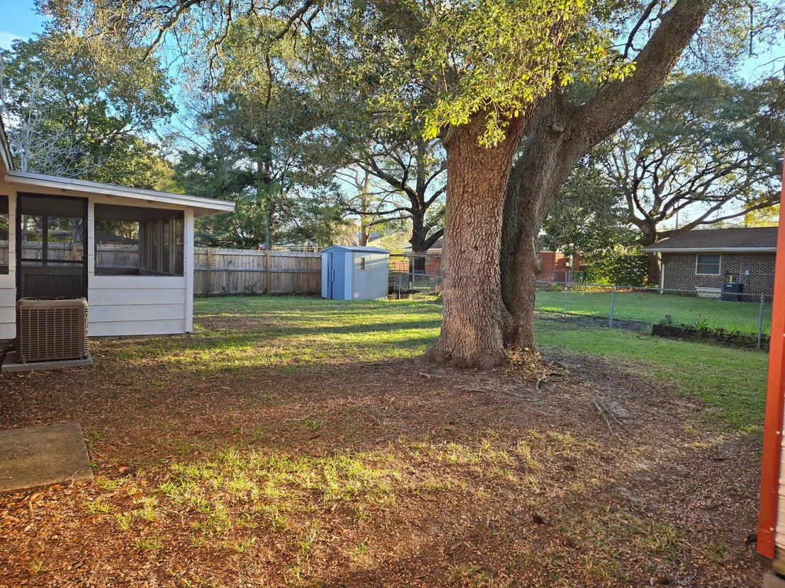 Photo of 1011 Julia Avenue