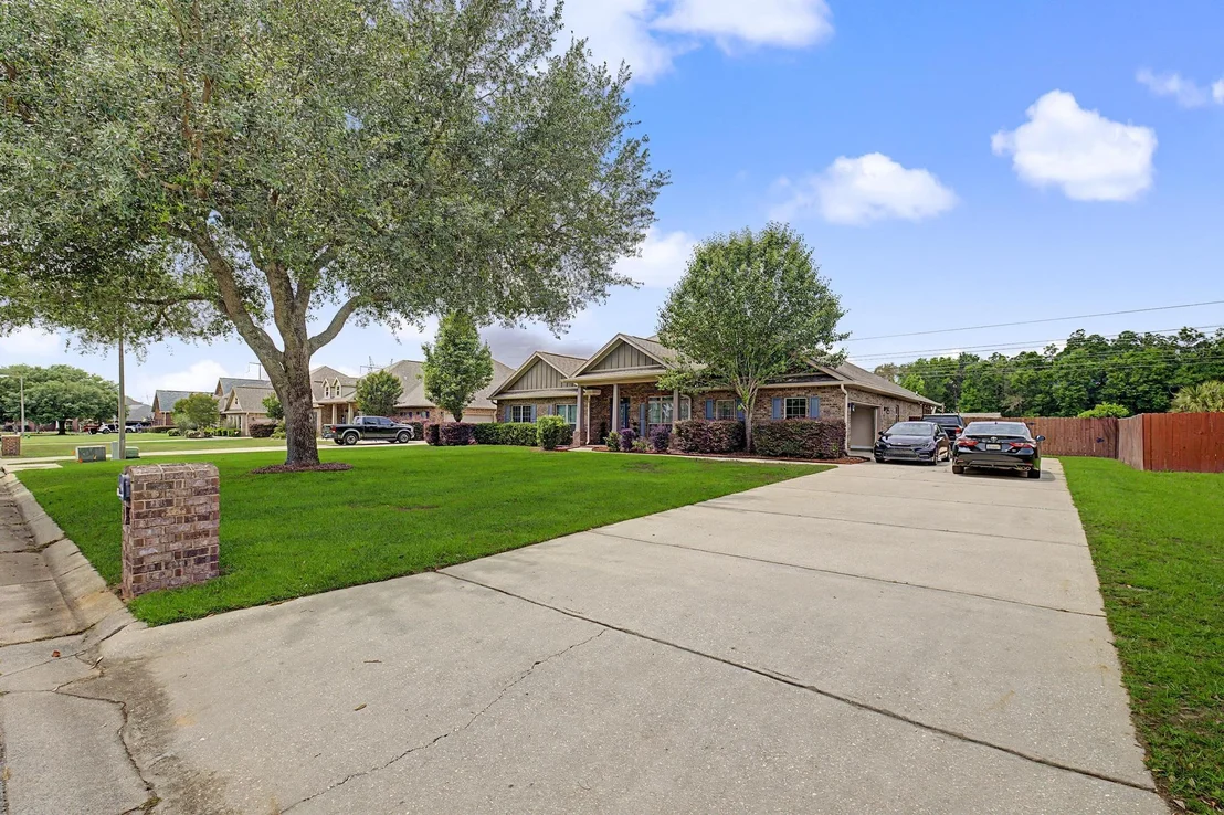 Photo of 9177 Iron Gate Boulevard